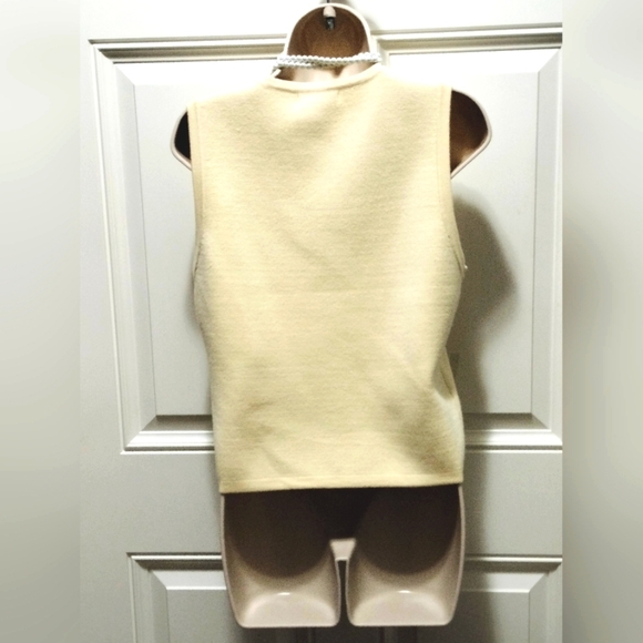 Sincerely Jules Cream Button Down Sleeveless Top Size L - Picture 4 of 4